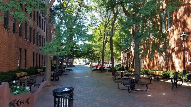 Foto del edificio - 19-23-23 Pleasant St