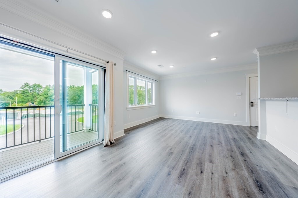 17 Hennery Wy Unit H, Medfield, MA 02052 Room for Rent in Medfield