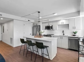 Building Photo - 1700 N Manhattan Ave