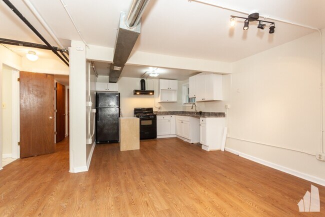 Foto del edificio - 4912 N Troy St