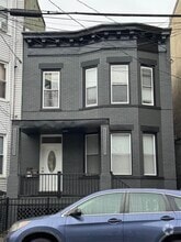 Building Photo - 22 GRACE St