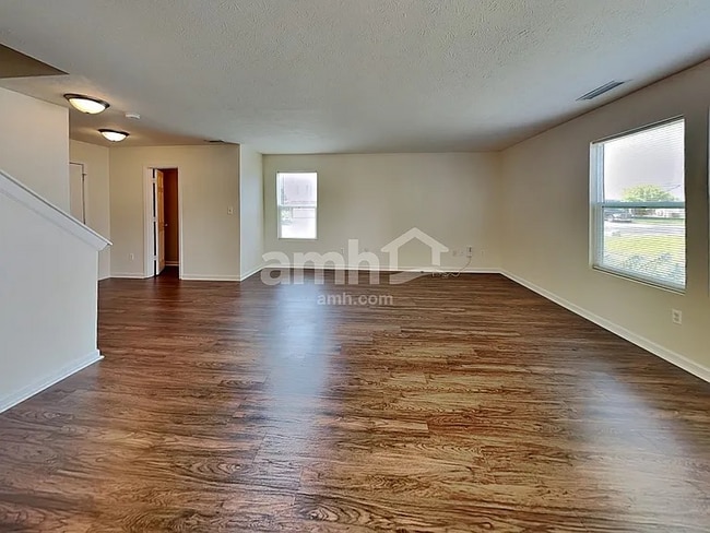 Building Photo - 1236 Saticoy Ct
