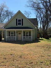 Building Photo - 2553 W Harold St