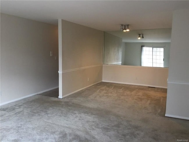 Building Photo - 30739 Shiawassee St