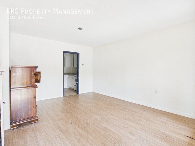 Foto del edificio - 3200 NE 56th Ave