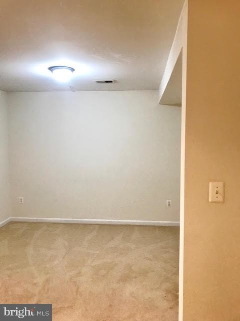 Foto del edificio - 18717 Falling River Dr