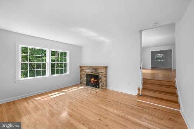 Building Photo - 2816 Ellicott St NW