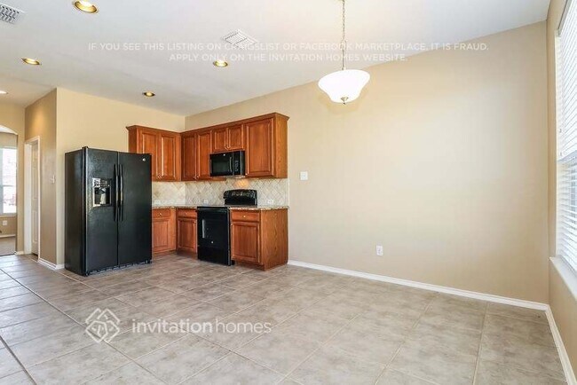 Foto del edificio - 1116 Melrose Dr