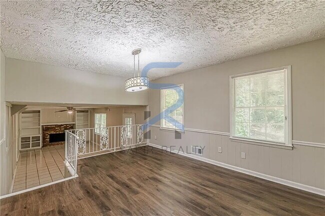 Foto del edificio - Move in before November 30th and choose yo...