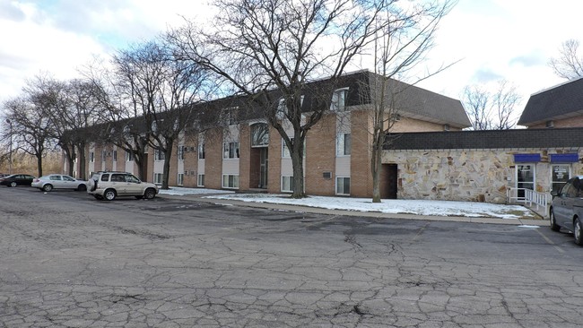 Building Photo - Hidden Valley Apartments