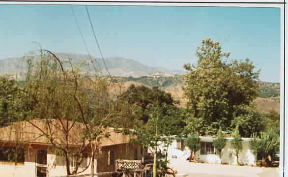 Building Photo - 3968 Ojai Rd