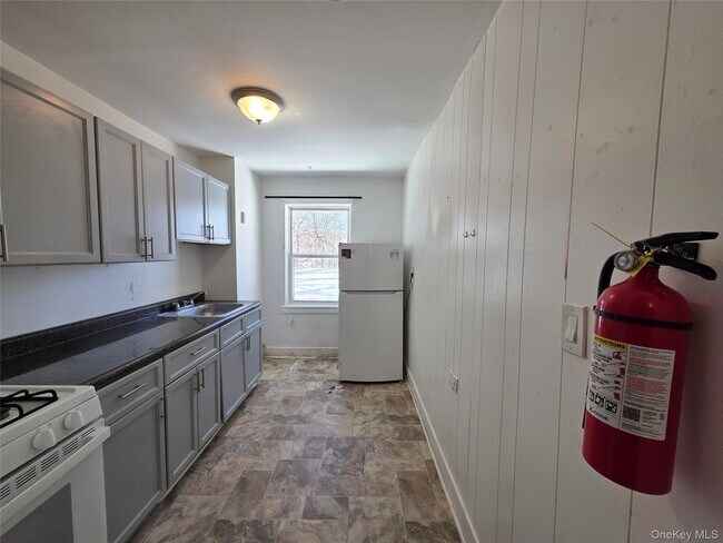 Foto del edificio - 135 Fullerton Ave