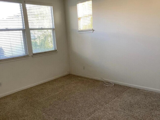 Building Photo - 5602 Le Fevre Dr