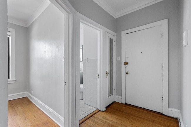 Foto del edificio - 2332 W Addison St