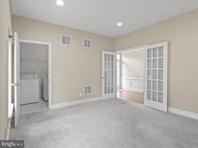 Foto del edificio - 2501 Bronze Stone Pl