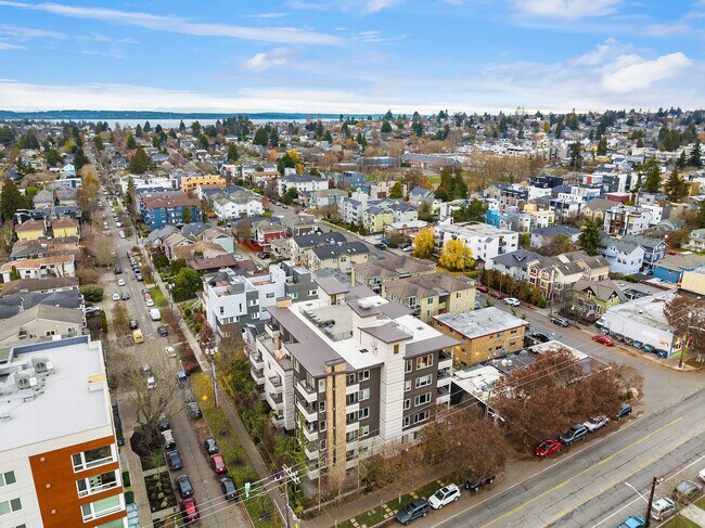 Foto del edificio - 5803 24th Ave NW