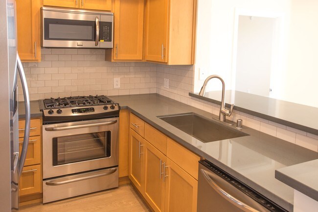 Foto del edificio - 740 S Burnside Ave