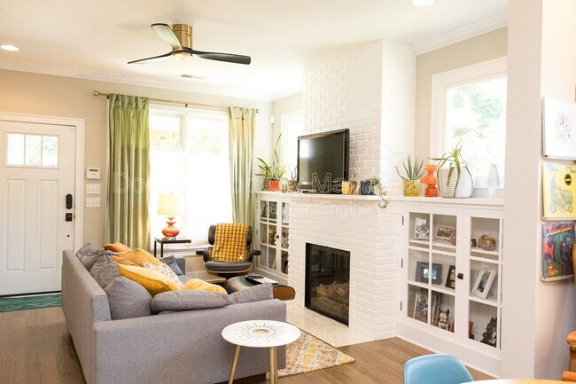 Foto del edificio - 1612 W 55th St