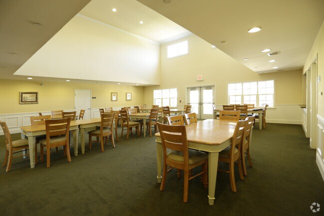 Foto del edificio - Centre Meadows - Senior Community