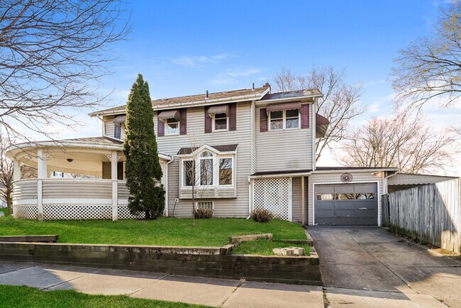 Foto del edificio - 1420 Oakwood Ave