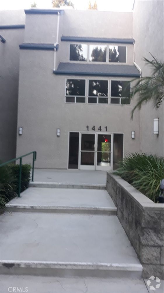 Building Photo - 1441 Brett Pl