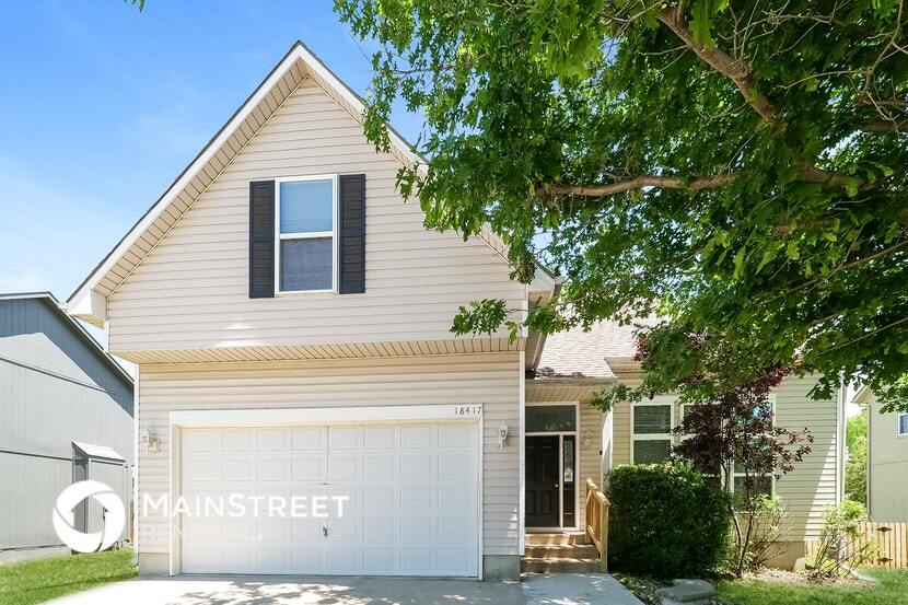 Foto principal - 18417 Spruce St