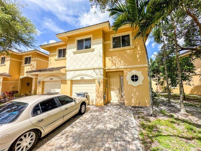 Foto del edificio - 4335 Coventry Pointe Way
