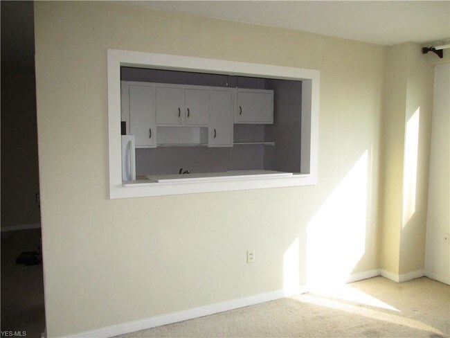 Building Photo - 11720 Edgewater Dr