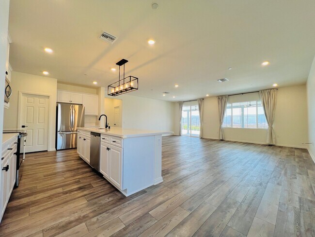 Foto del edificio - 45123 Quicksilver Rd