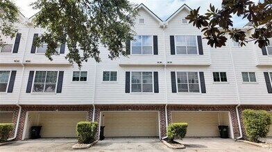 Building Photo - 9200 Westheimer Rd