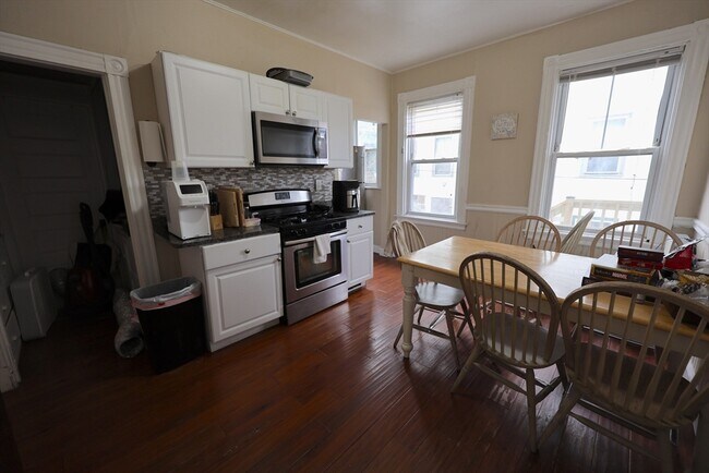 Foto del edificio - 33 Ridgemont St