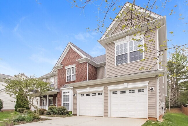 Building Photo - 3447 Fallowbrook Forest