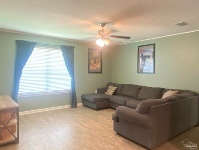 Foto del edificio - 5838 Blackhorse Cir