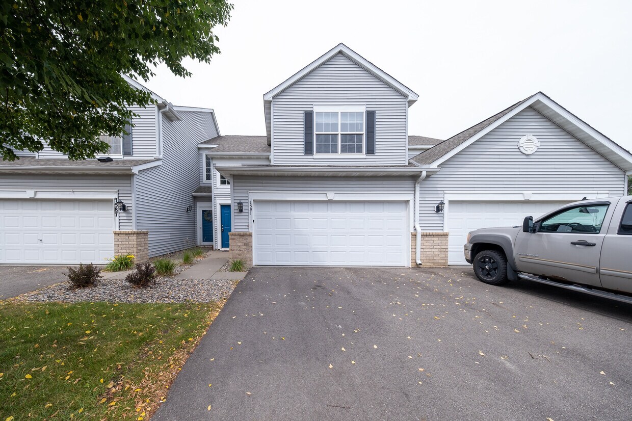 Primary Photo - 7591 Derby Ln