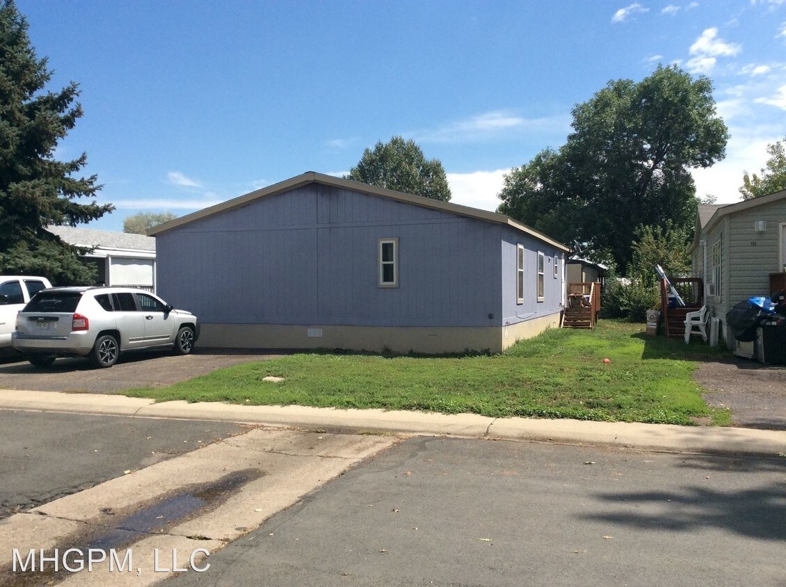 Primary Photo - 720 Meadowlark Dr