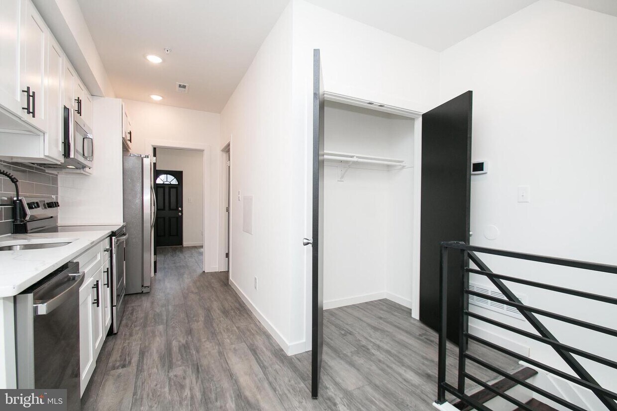 Foto principal - 961 N 45th St