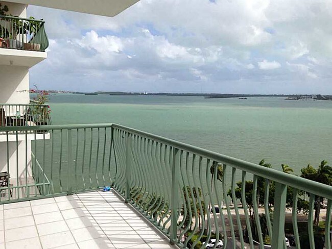 Building Photo - 1408 Brickell Bay Dr