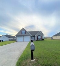 Building Photo - 376 Tennessee Walker Dr