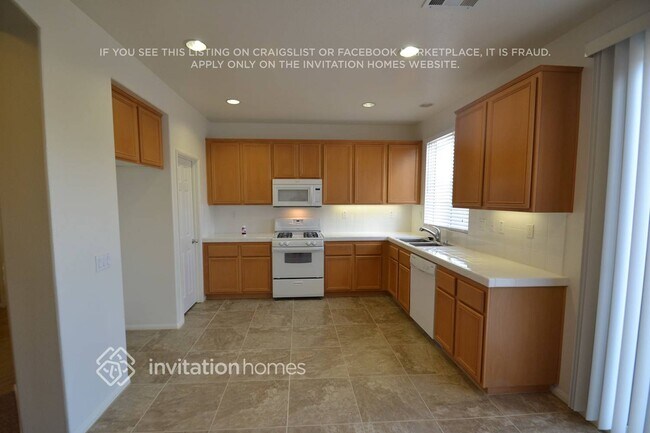 Building Photo - 37732 Mangrove Dr