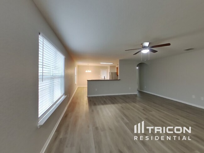 Foto del edificio - 5819 Forest Canyon