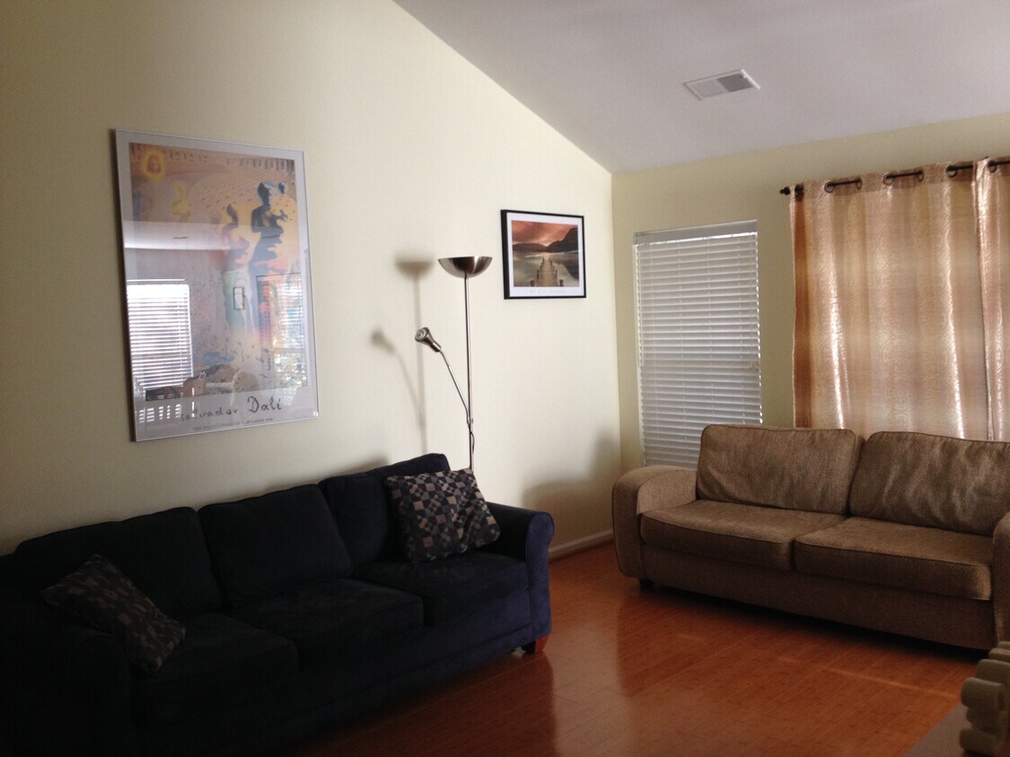 Foto principal - 4411 Silverbrook Ln