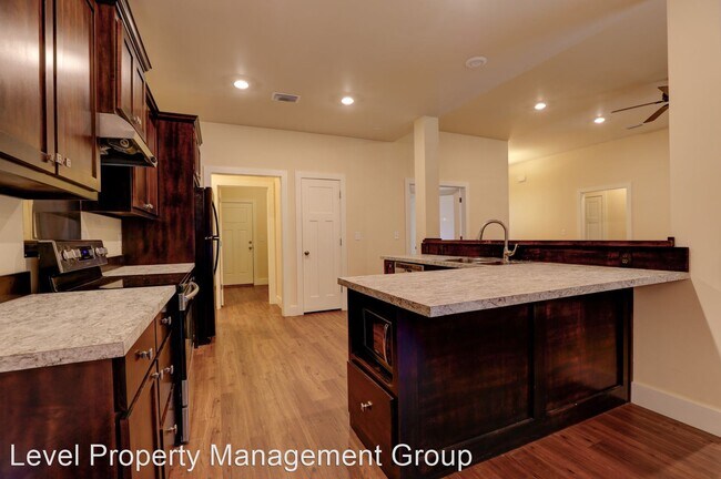 Building Photo - 3 br, 2 bath House - 12038 Balsam Court