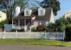 Primary Photo - 909 Keith Ave