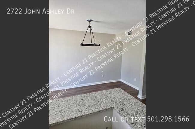 Building Photo - 2722 John Ashley Dr