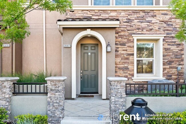 Building Photo - 3 br, 2.5 bath Townhome - 25937 Dollar St,...