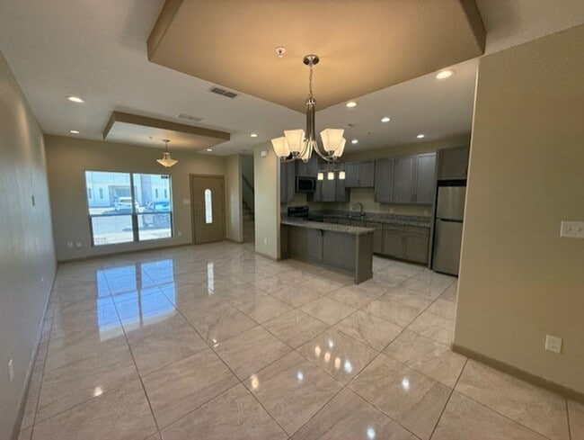 Building Photo - THE DORADO CONDOMINIUMS