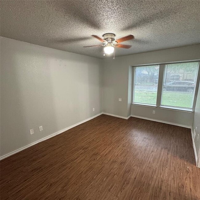 Building Photo - 1214 Orchard Park Cir