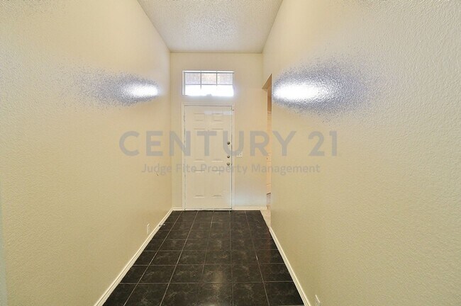 Foto del edificio - Charming 3/2/2 in High Pointe For Rent!