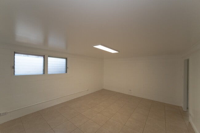 Building Photo - 2260 Waiomao Rd