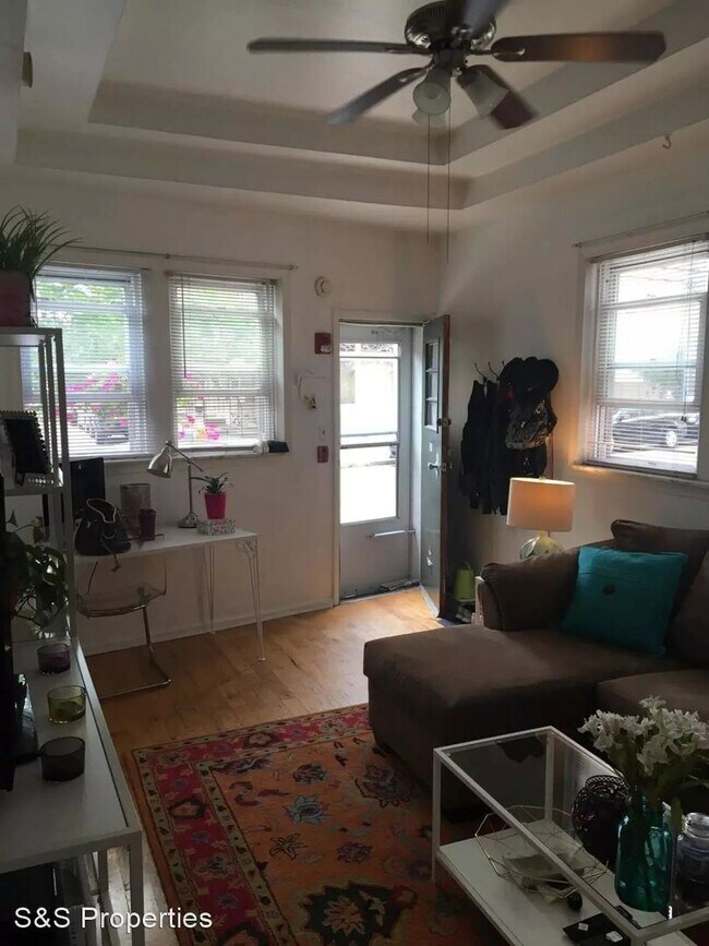 Building Photo - 1 br, 1 bath Apartment - 919 S 8th Street